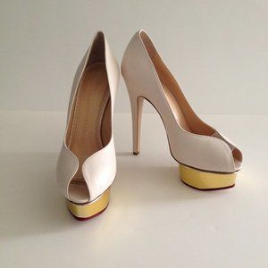NWT Charlotte Olympia Dolly platform pump